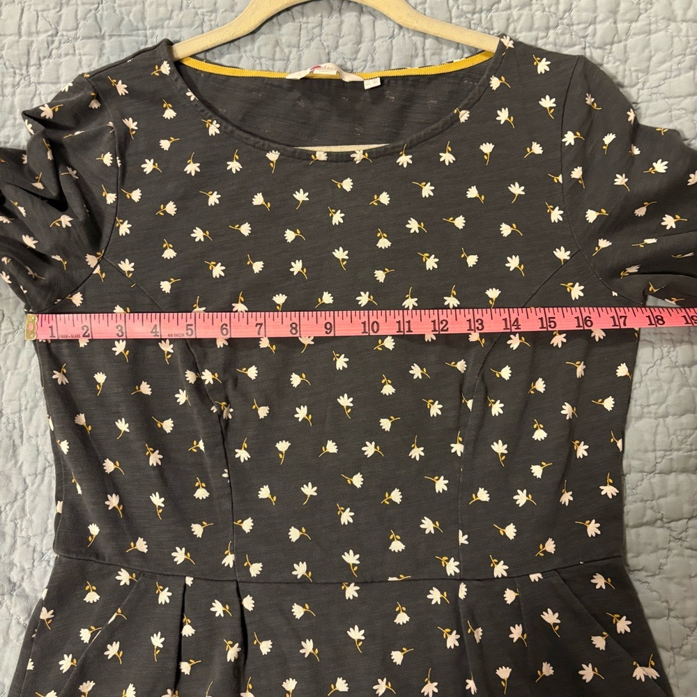 Boden 100% Cotton 3/4 Sleeve Gray Dress with White and Yellow Floral Size 8L - Picture 5 of 11
